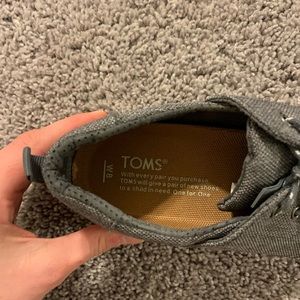 TOMS shoes
